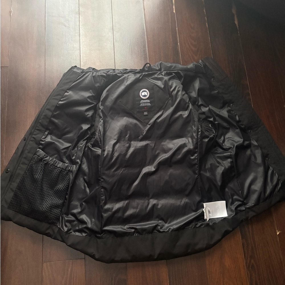 Canada Goose women’s freestyle vest - Picture 4 of 10
